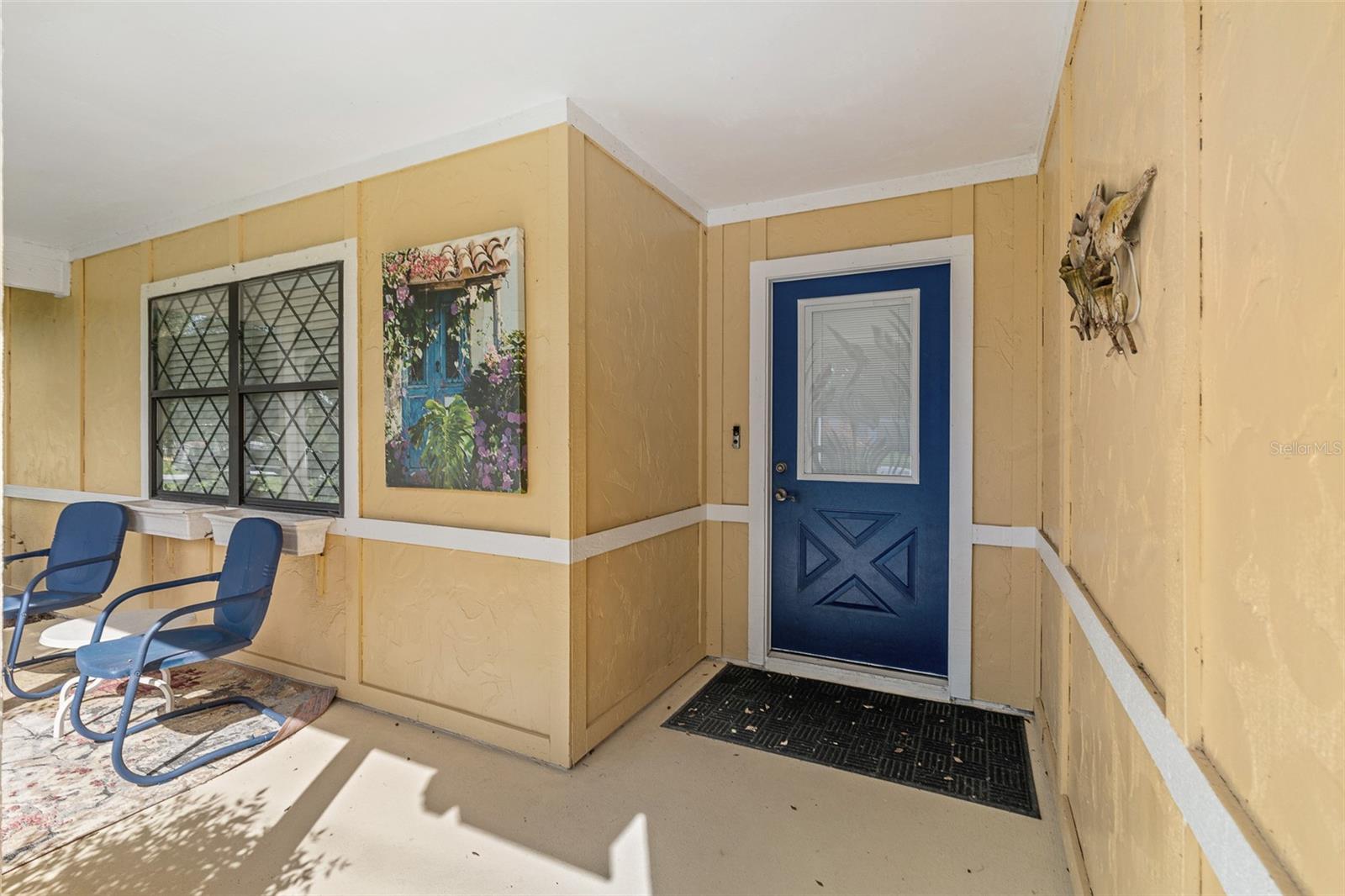 Image 4 of 63 For 184 Westhampton Drive