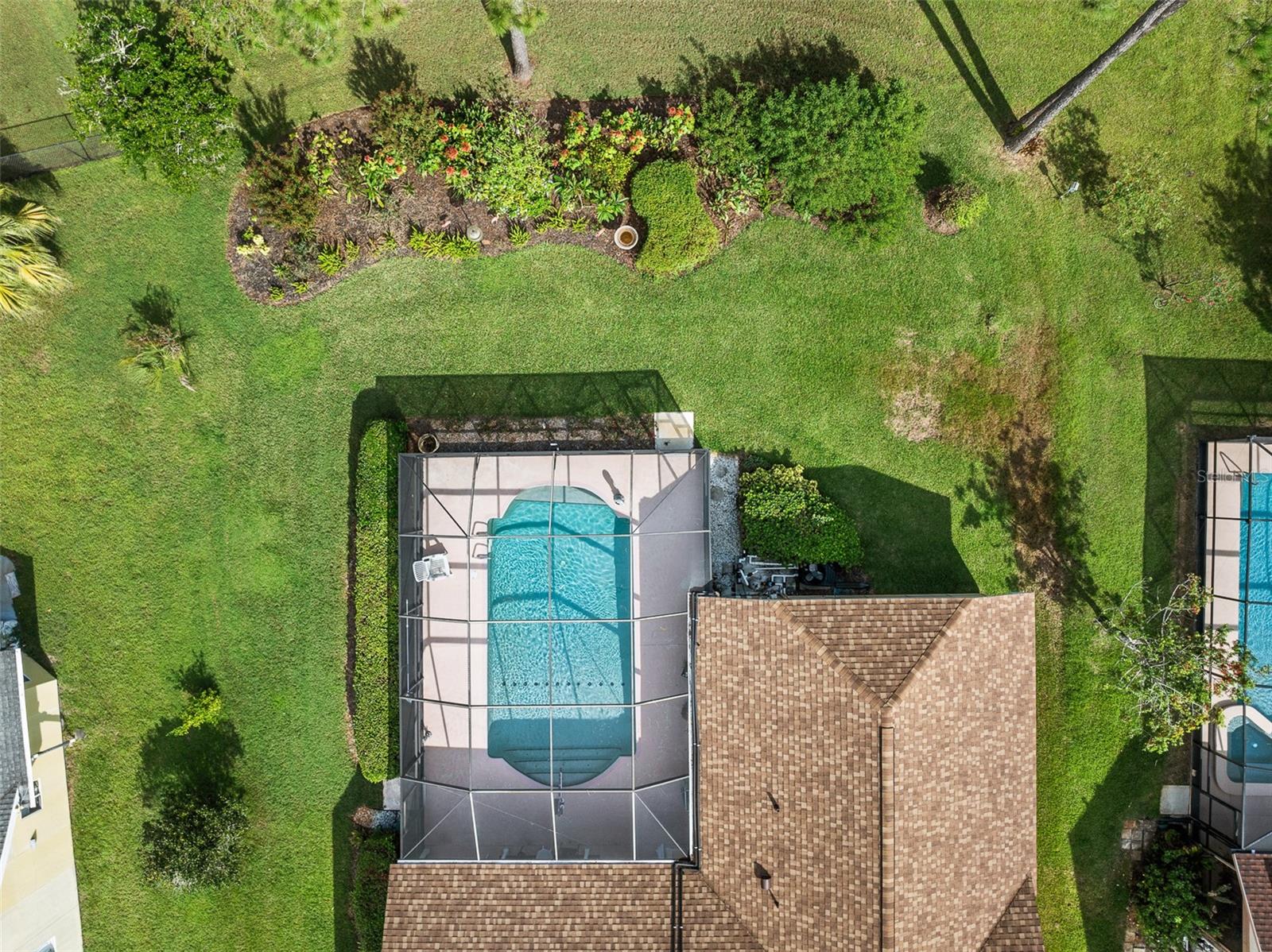 Image 44 of 63 For 184 Westhampton Drive