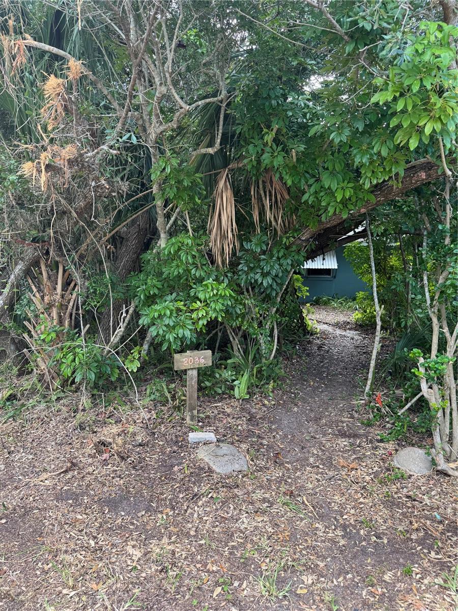 Image 10 of 18 For 2036 Flagler Avenue