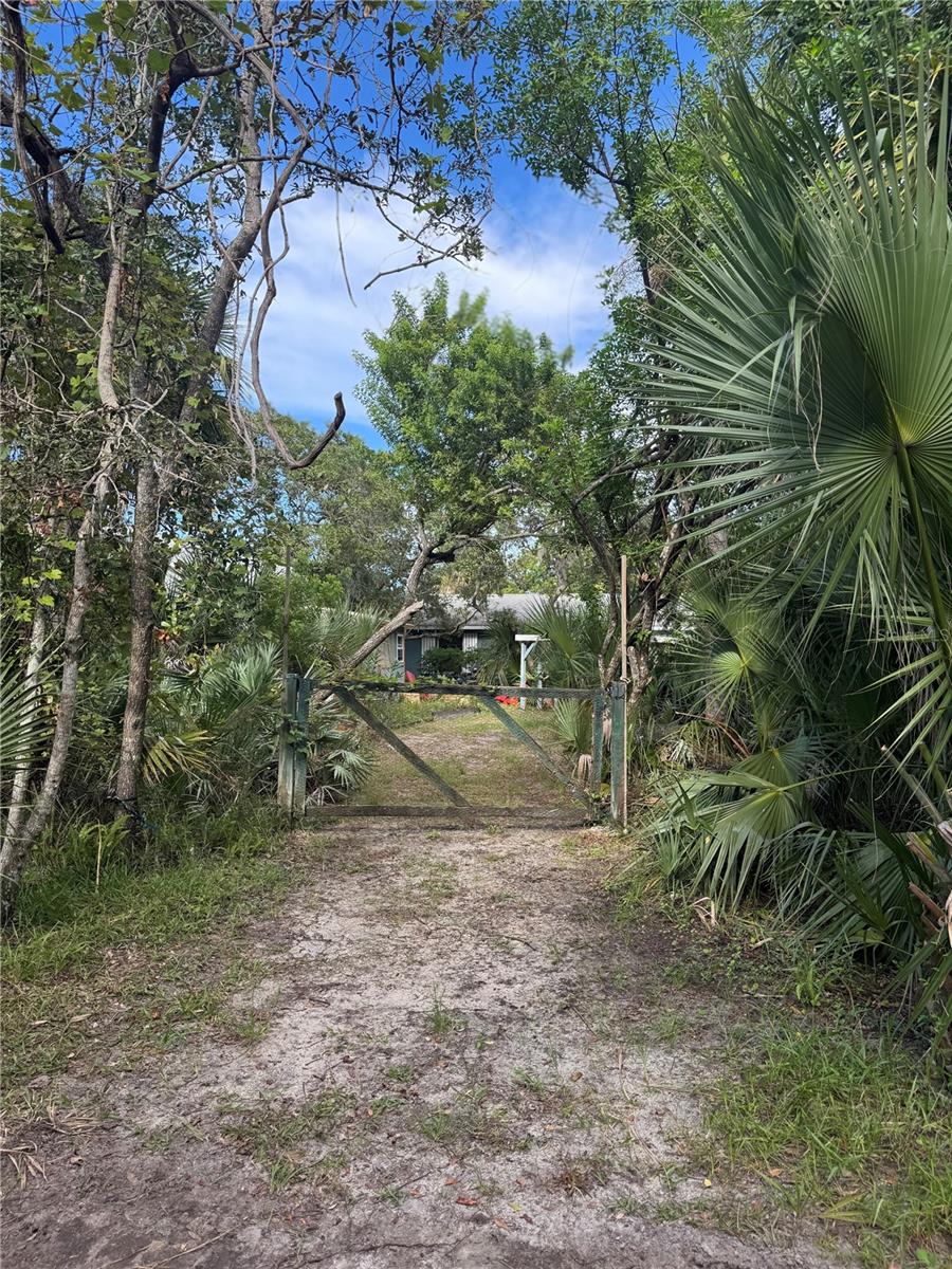 Image 18 of 18 For 2036 Flagler Avenue