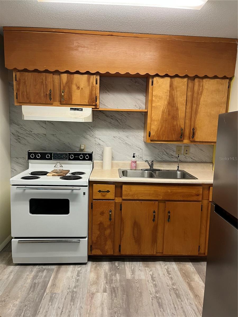 Image 2 of 18 For 2036 Flagler Avenue