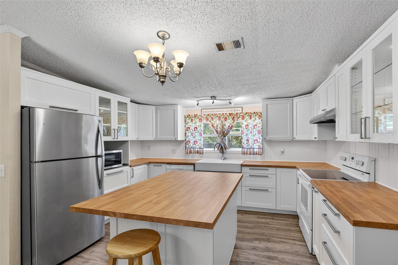 Image 15 of 38 For 28 558th Avenue
