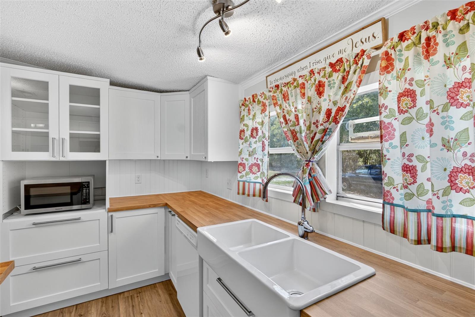 Image 17 of 38 For 28 558th Avenue