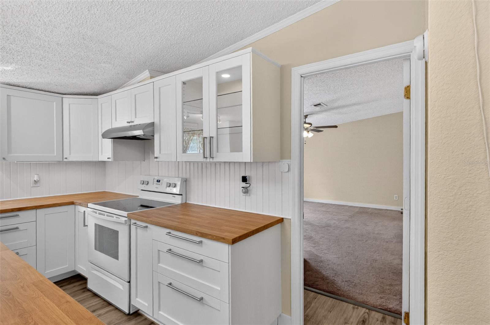 Image 19 of 38 For 28 558th Avenue