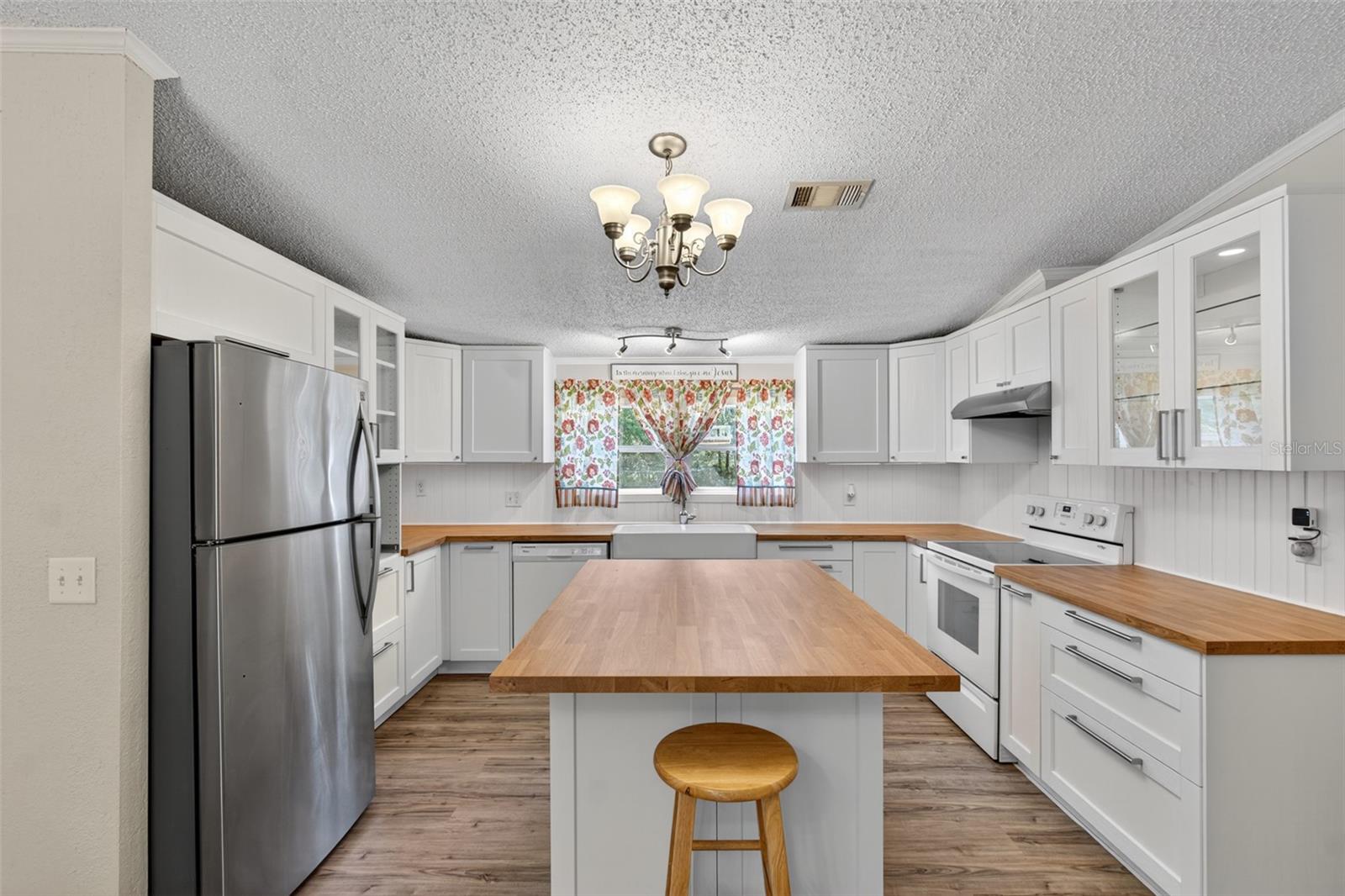 Image 3 of 38 For 28 558th Avenue