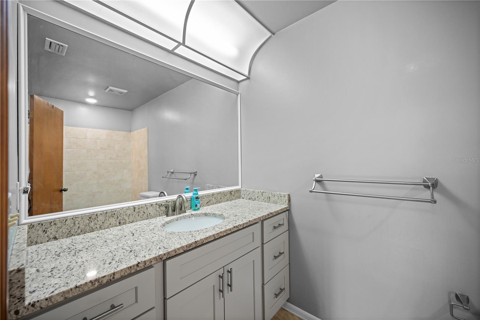 Image 14 of 16 For 152 Fenimore Lane B