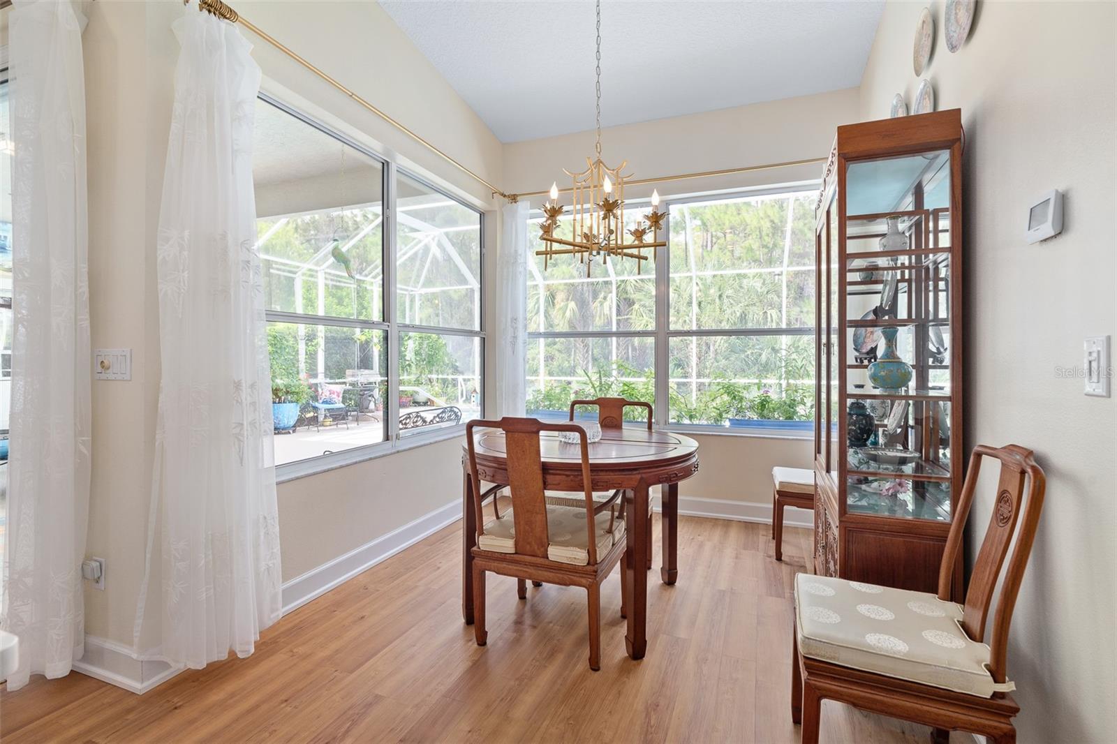 Image 18 of 80 For 1216 Hampstead Lane