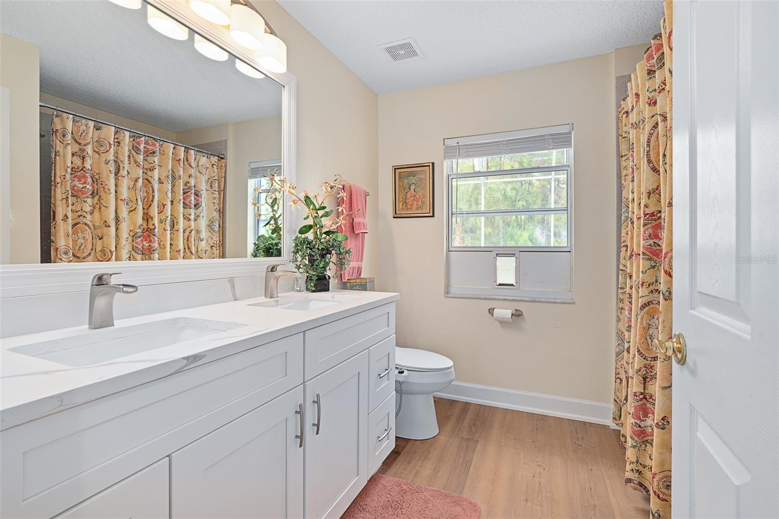 Image 31 of 80 For 1216 Hampstead Lane