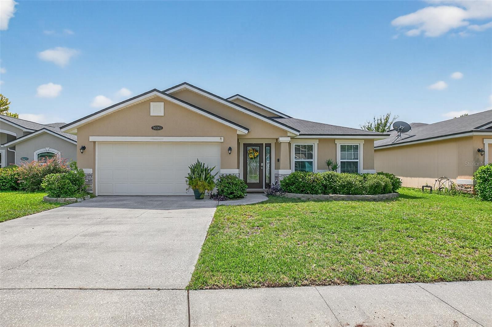 Image 2 of 48 For 96060 Yellowtail Court