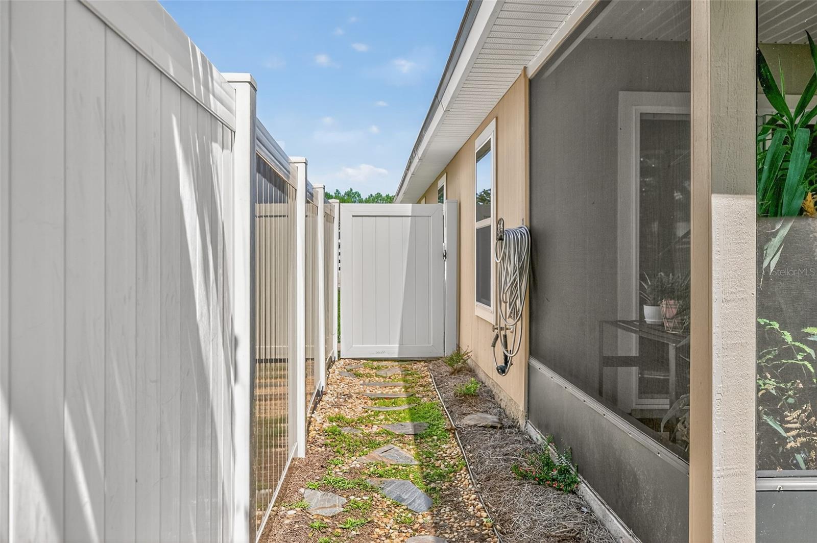 Image 36 of 48 For 96060 Yellowtail Court