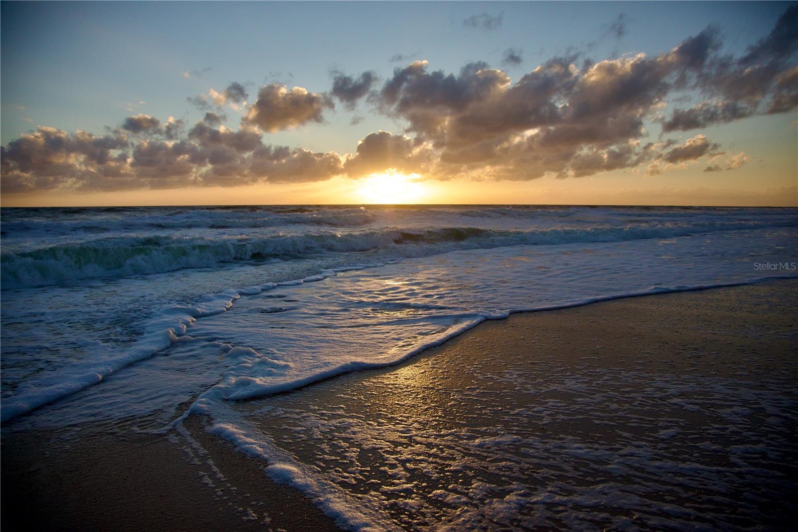 Image 16 of 20 For 3715 Ocean Shore Boulevard