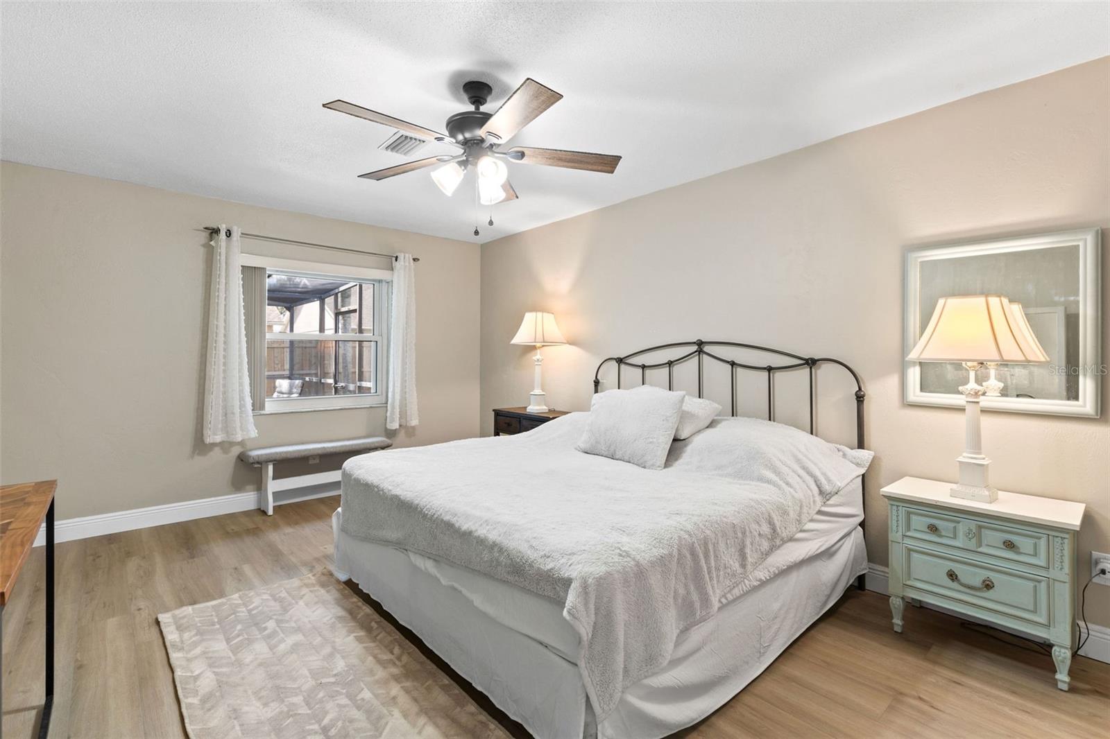 Image 13 of 53 For 1086 Donnell Drive