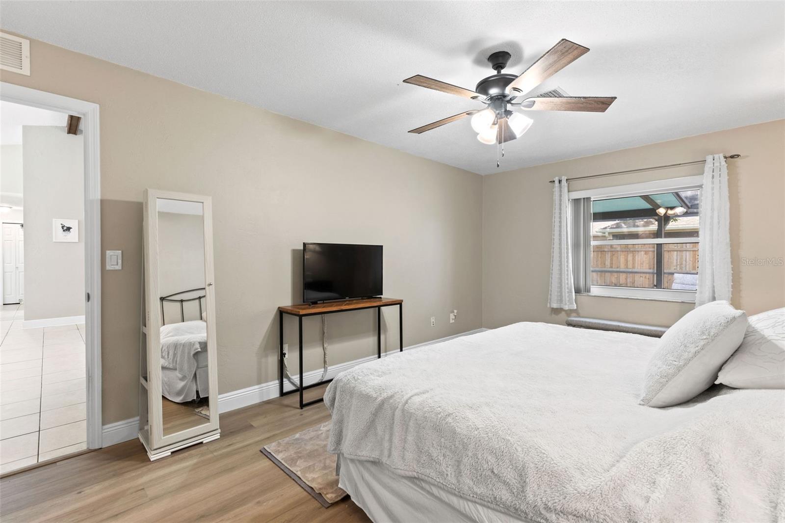 Image 14 of 53 For 1086 Donnell Drive