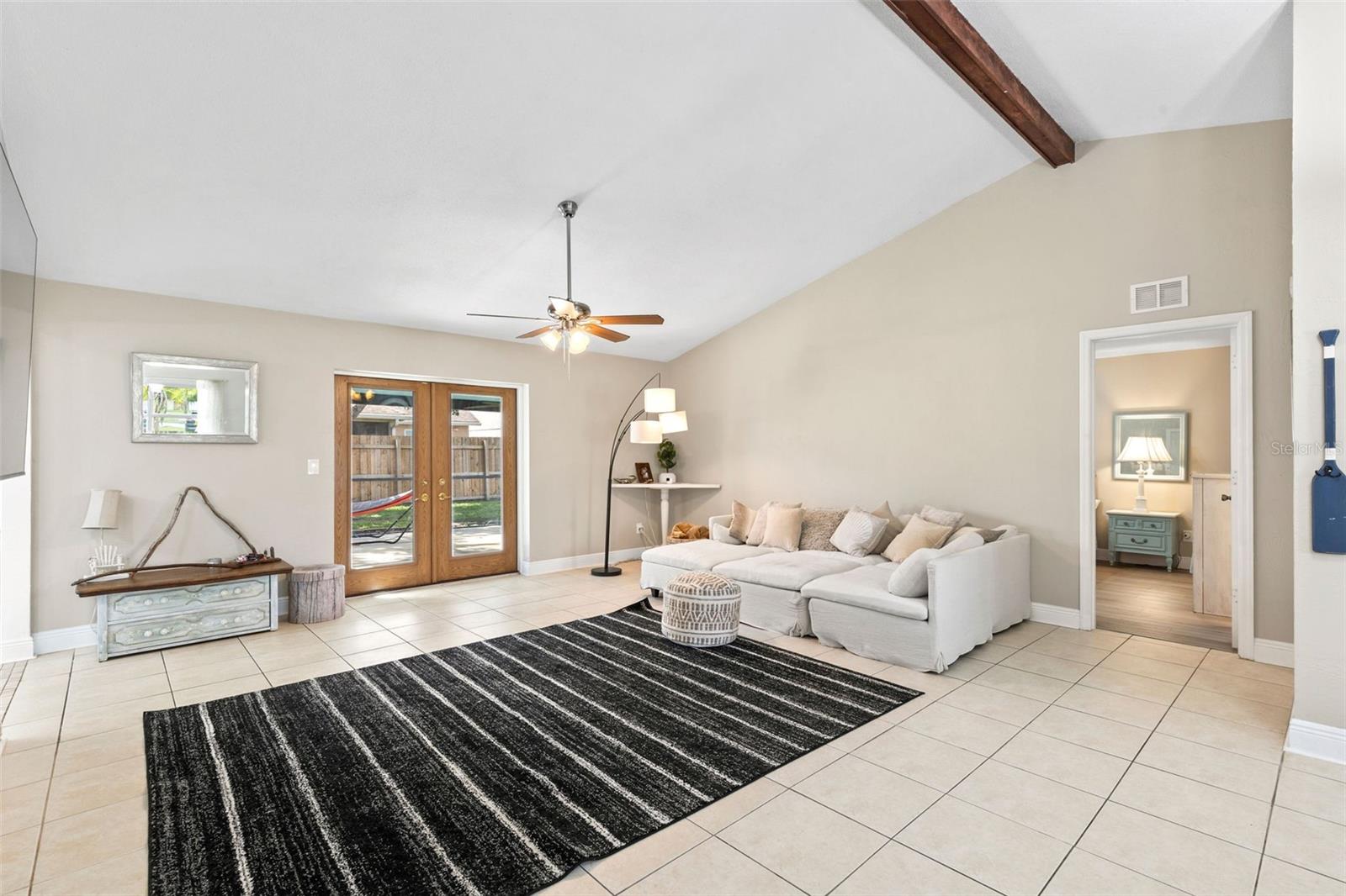 Image 4 of 53 For 1086 Donnell Drive
