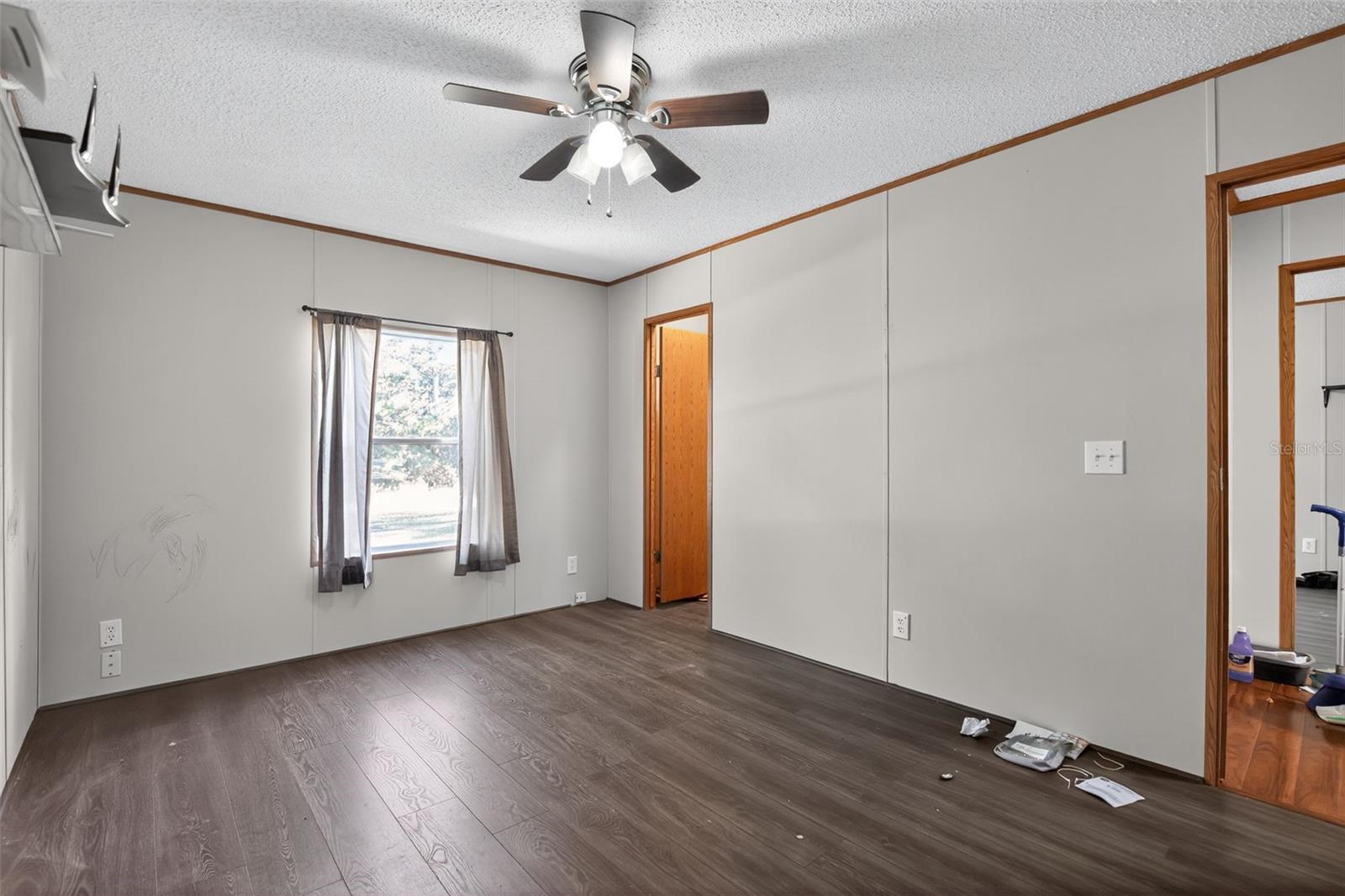 Image 12 of 15 For 10490 120th Street