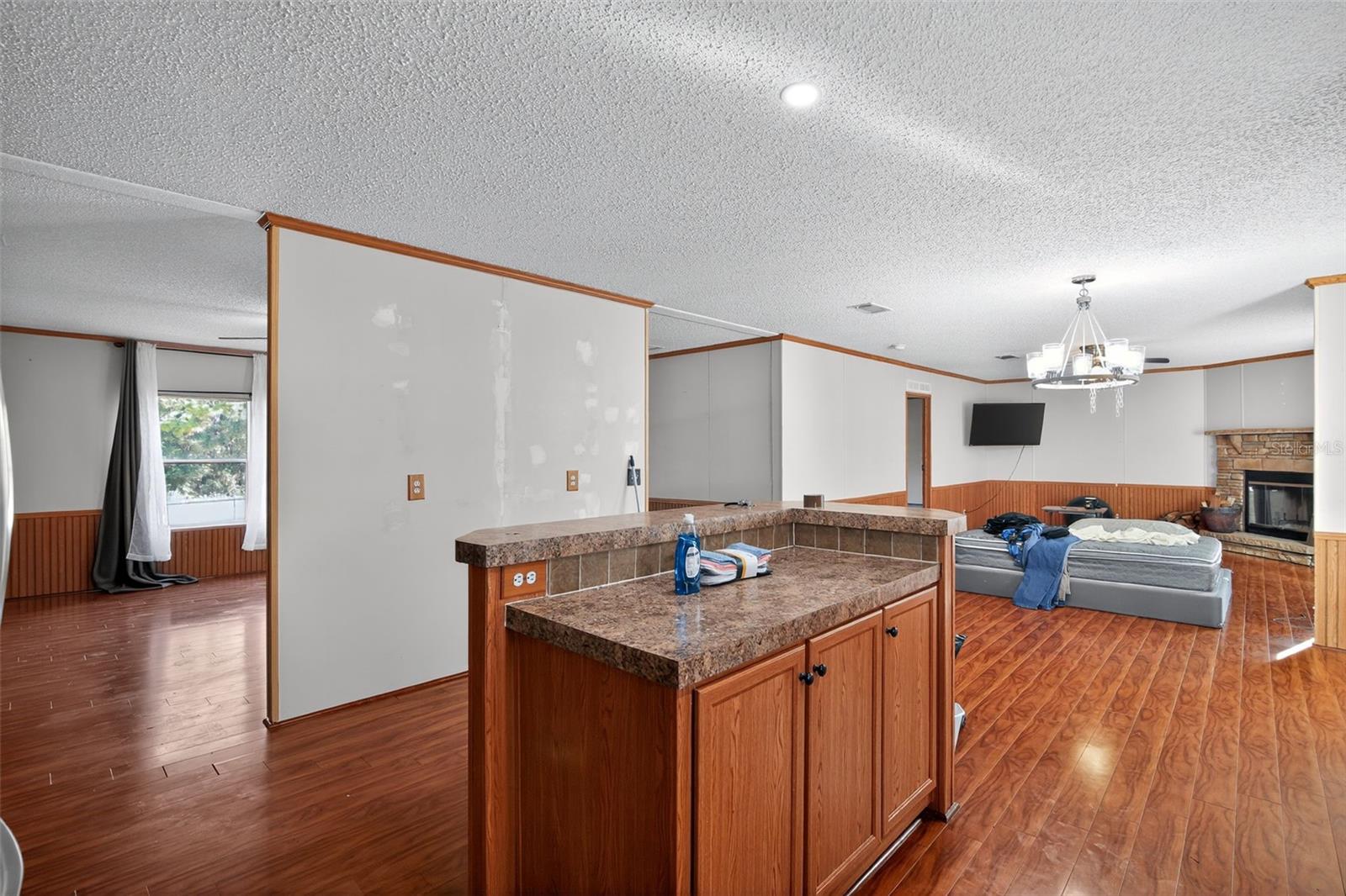 Image 2 of 15 For 10490 120th Street