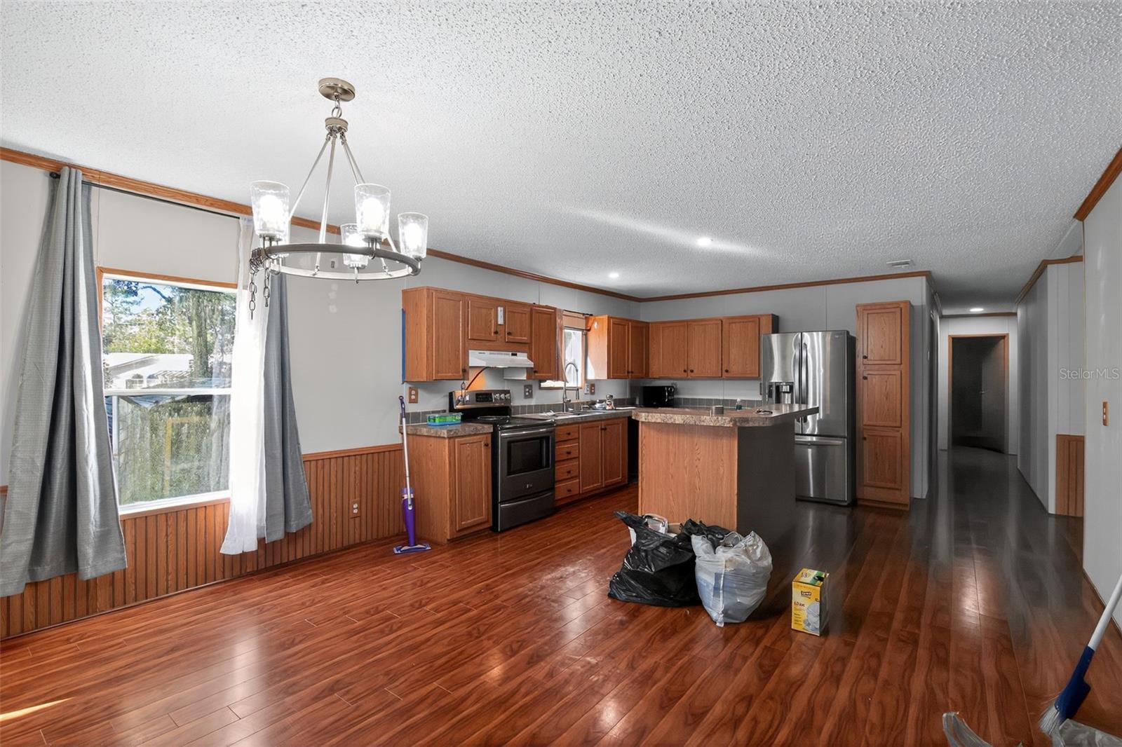 Image 3 of 15 For 10490 120th Street