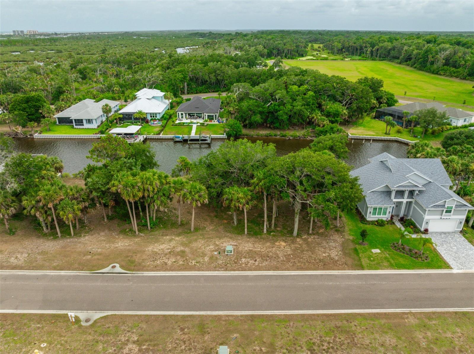 Image 4 of 29 For 106 Seaside Point