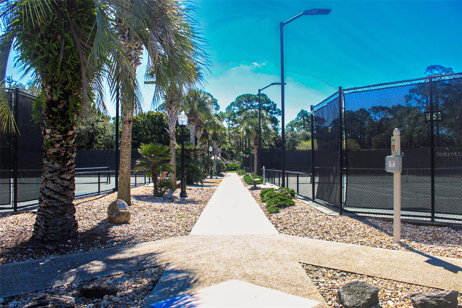 Image 31 of 52 For 26 Park Circle