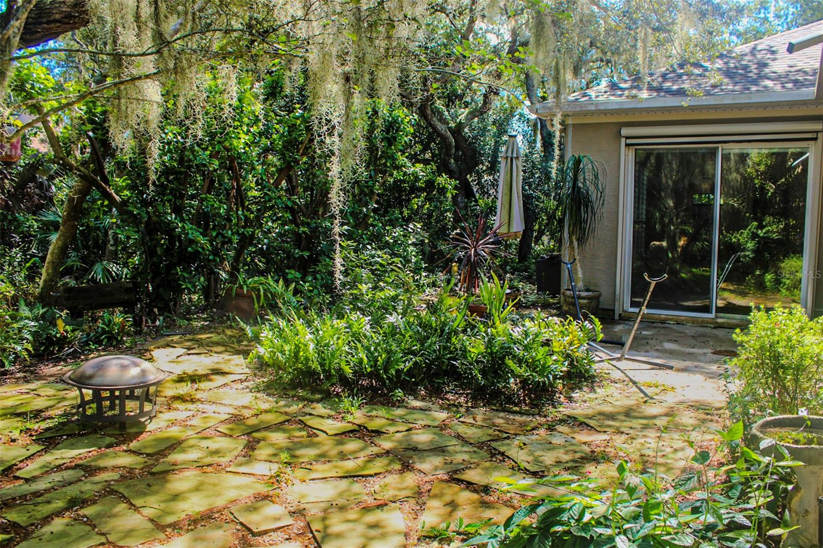 Image 49 of 52 For 26 Park Circle