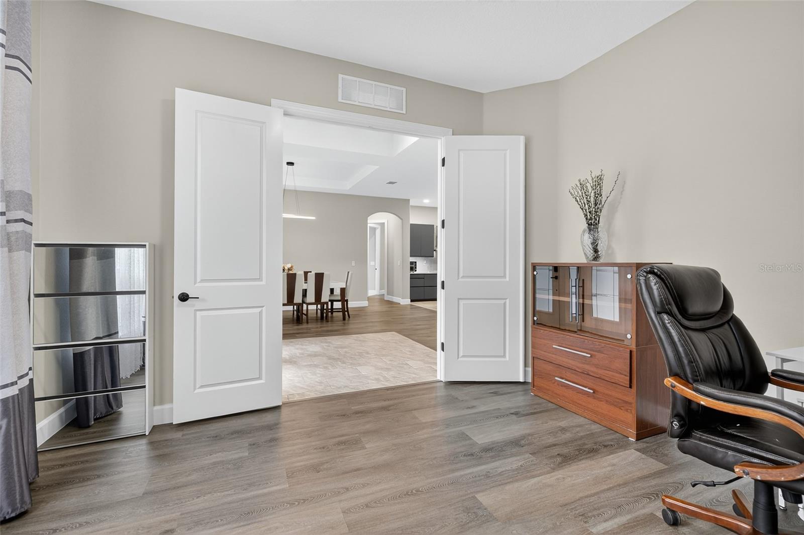 Image 23 of 41 For 46 Furness Place