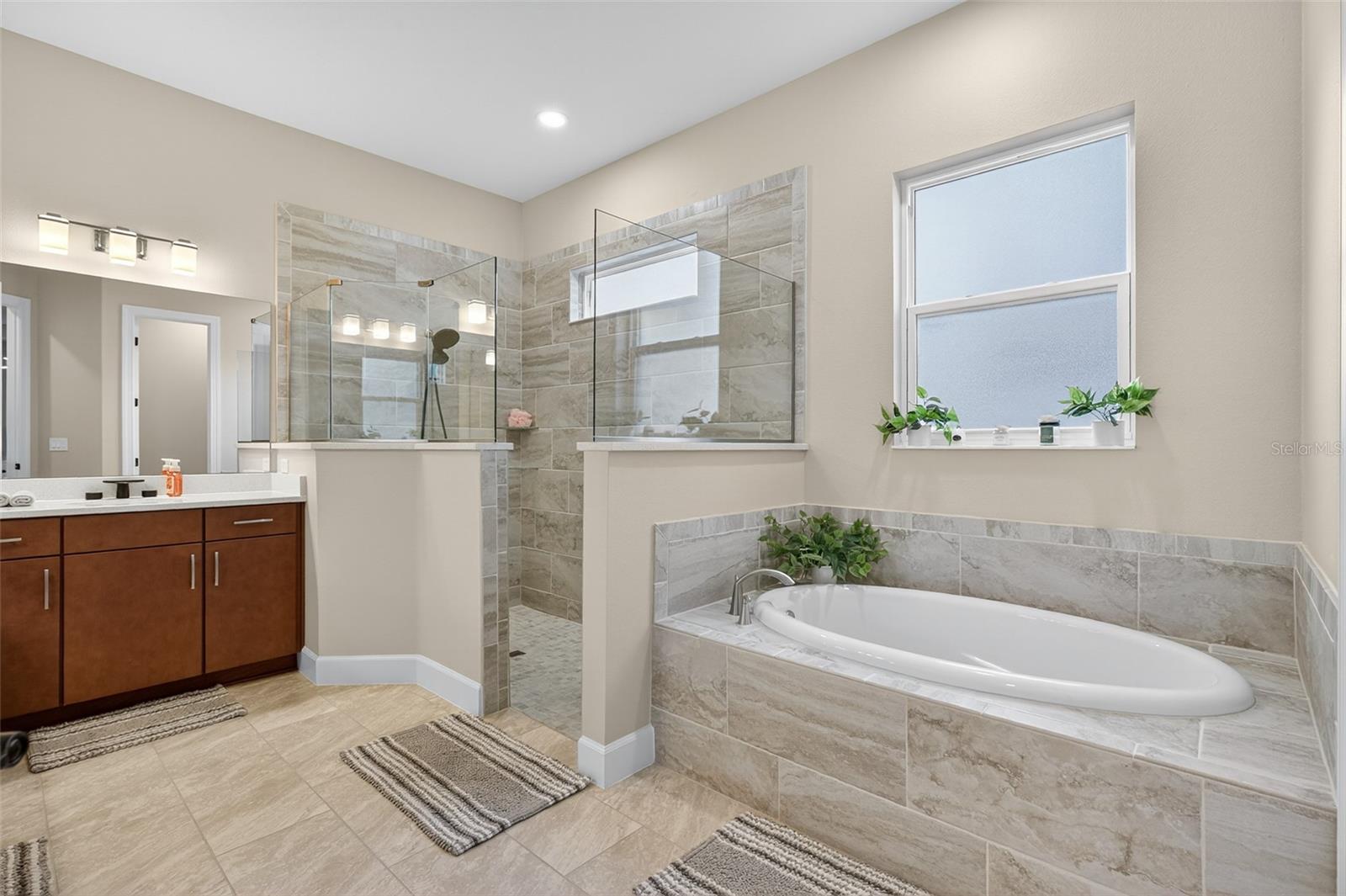 Image 28 of 41 For 46 Furness Place