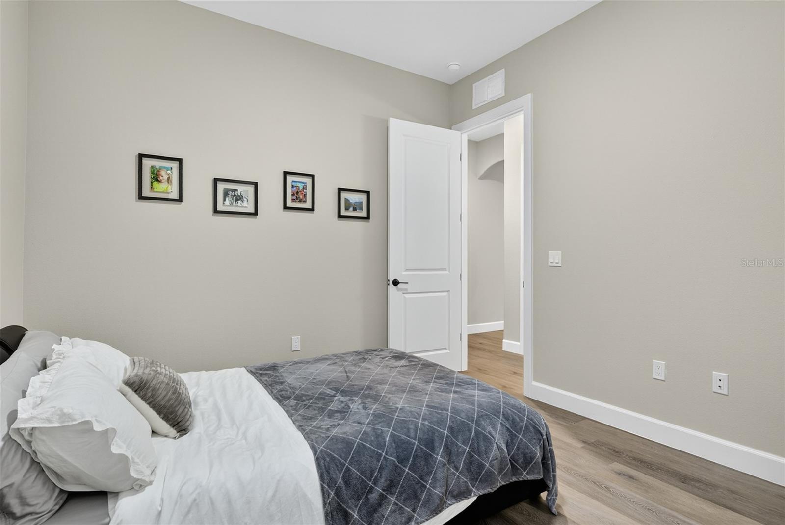 Image 35 of 41 For 46 Furness Place