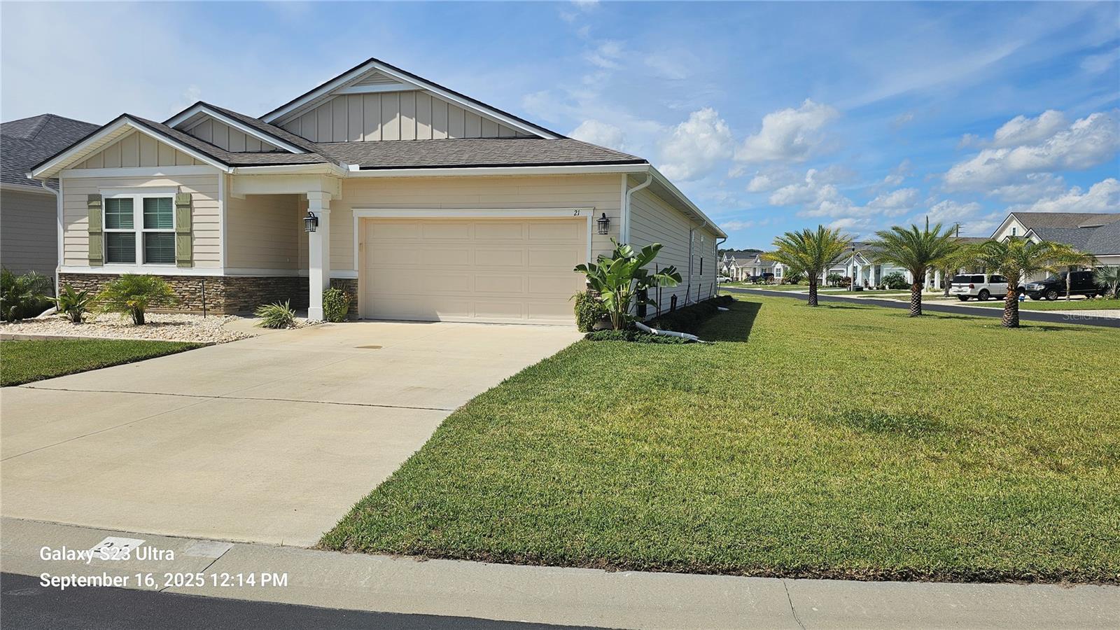 Image 2 of 40 For 21 Los Lagos Boulevard