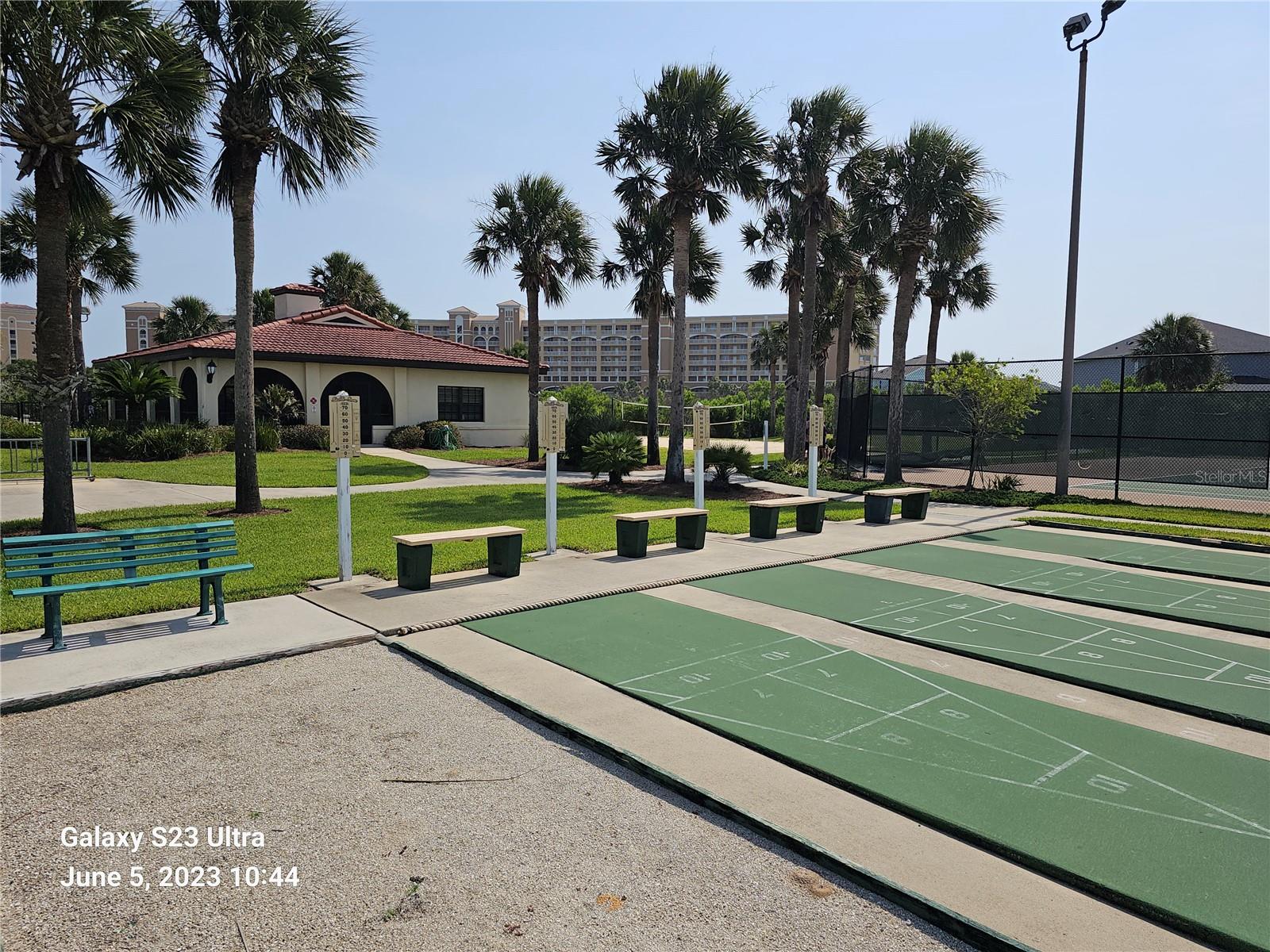 Image 36 of 40 For 21 Los Lagos Boulevard
