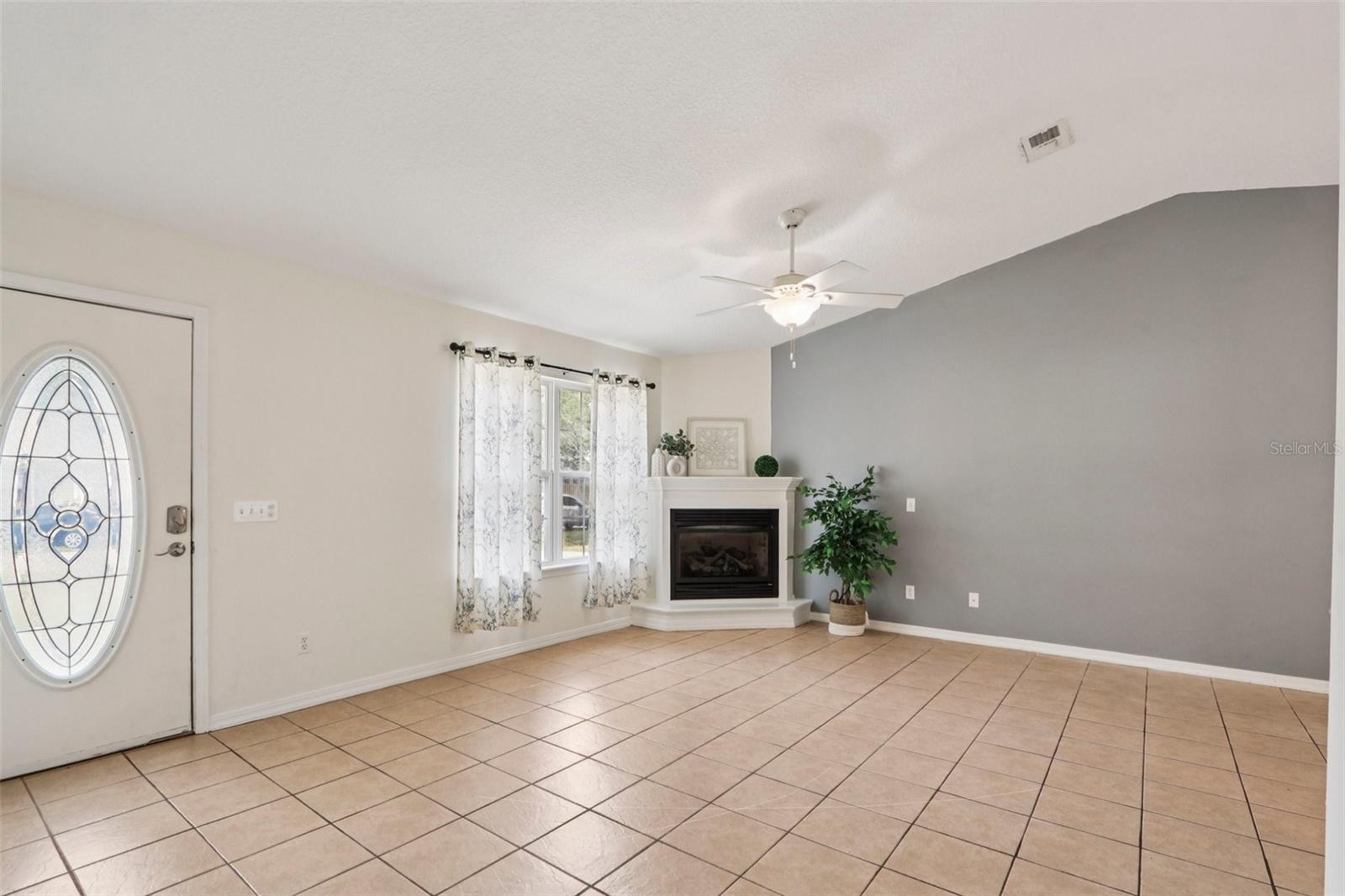 Image 7 of 28 For 361 Crescent Boulevard