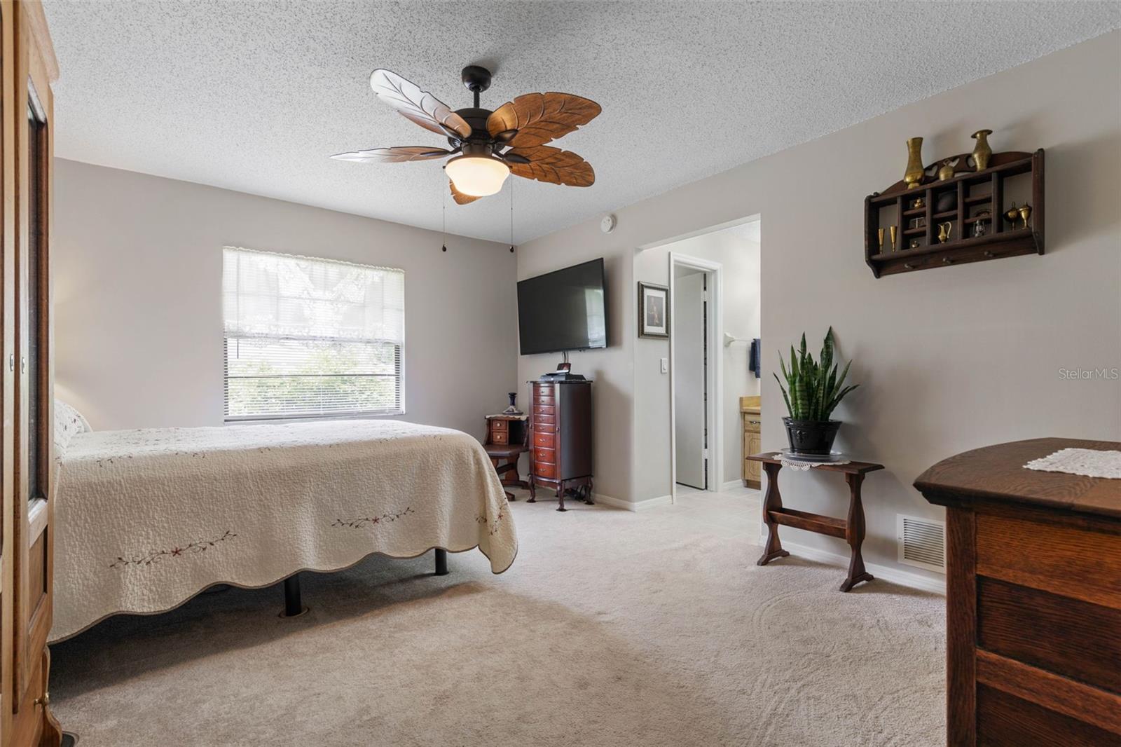 Image 19 of 45 For 13 Beauford Lane