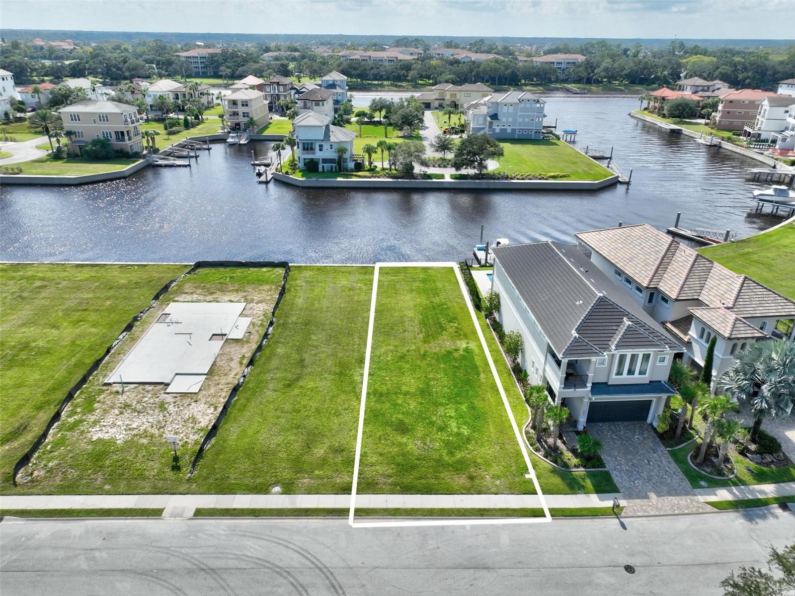 Image 10 of 16 For 310 Harbor Village Point N