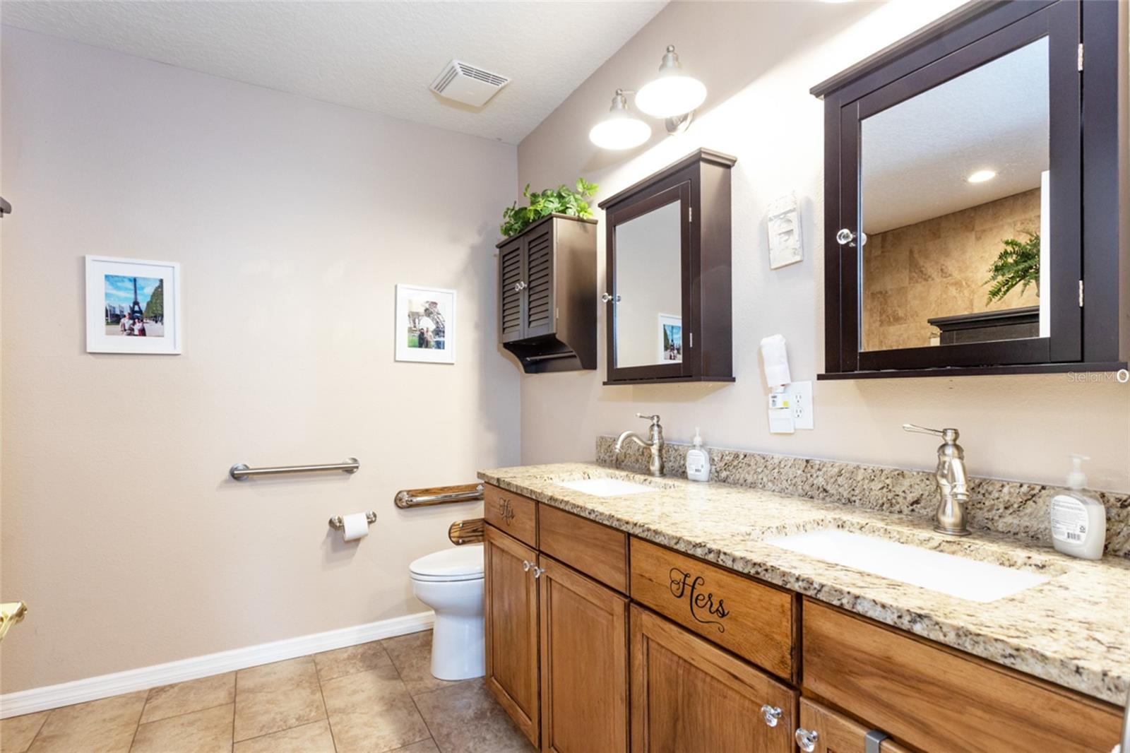 Image 13 of 35 For 1300 Canopy Walk Lane 1313