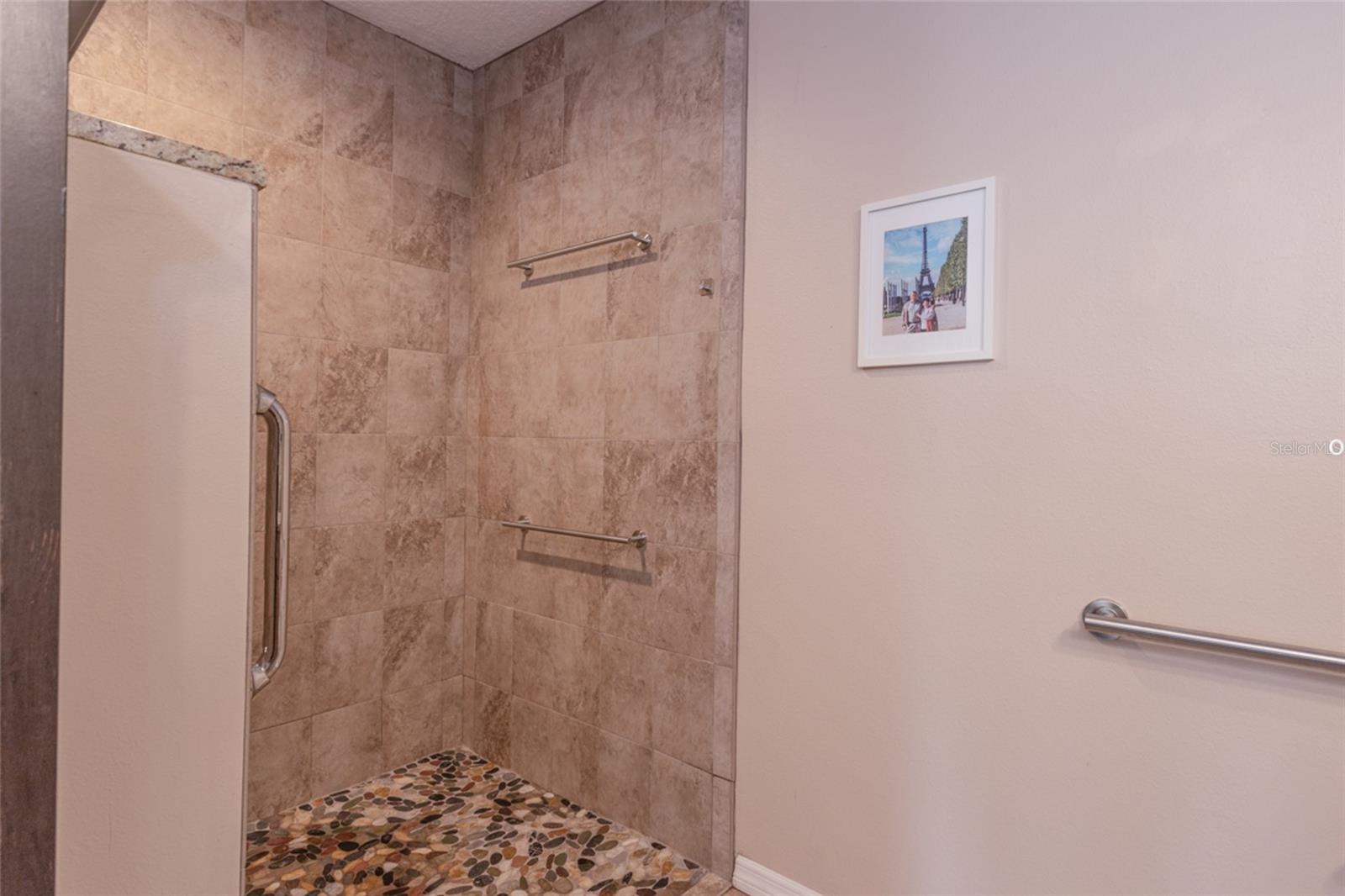 Image 14 of 35 For 1300 Canopy Walk Lane 1313