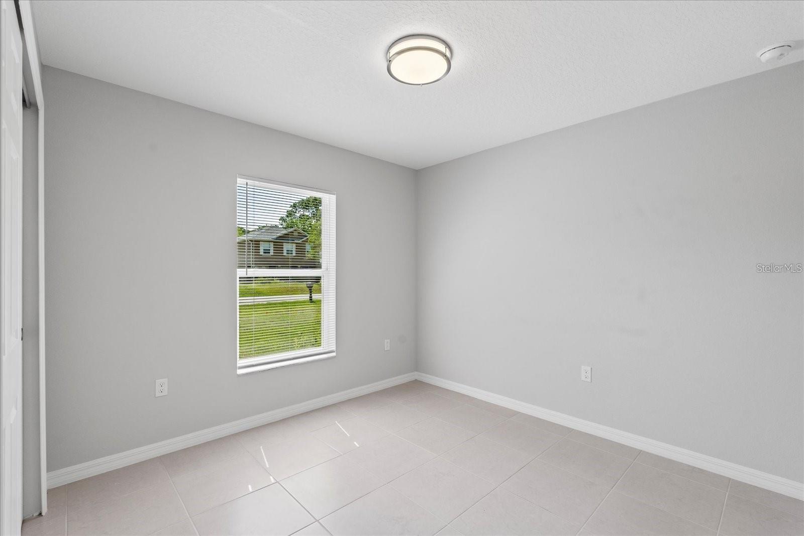 Image 5 of 14 For 31 Secretary Trail A