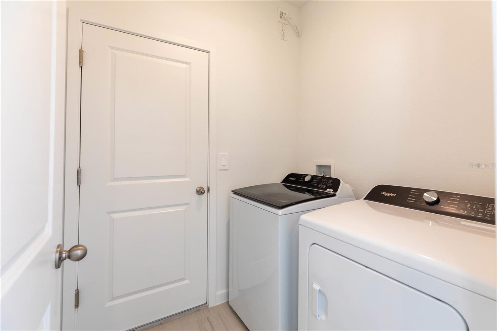 Image 11 of 24 For 21 Dilly Court
