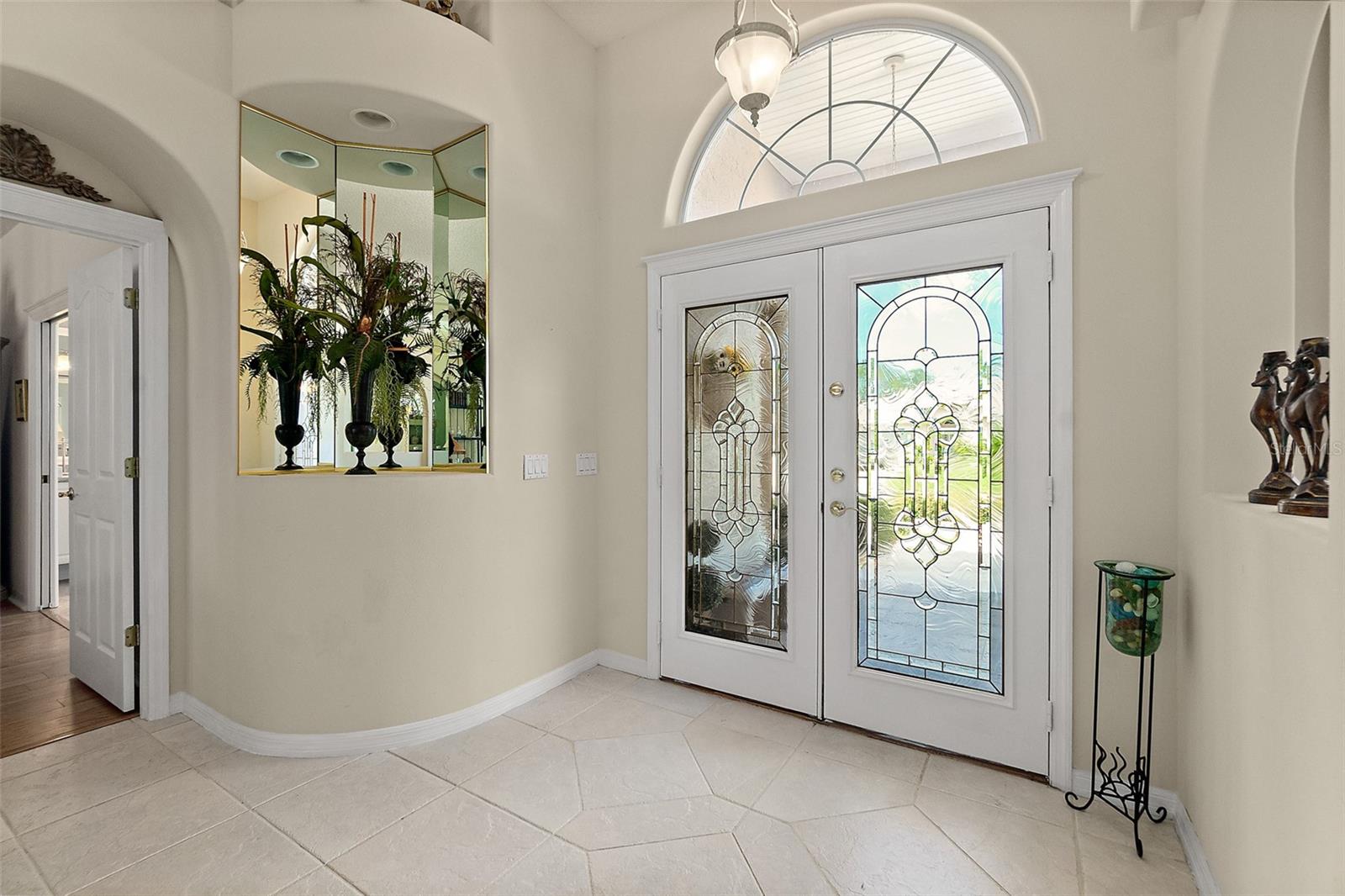 Image 4 of 56 For 16 Bayside Drive