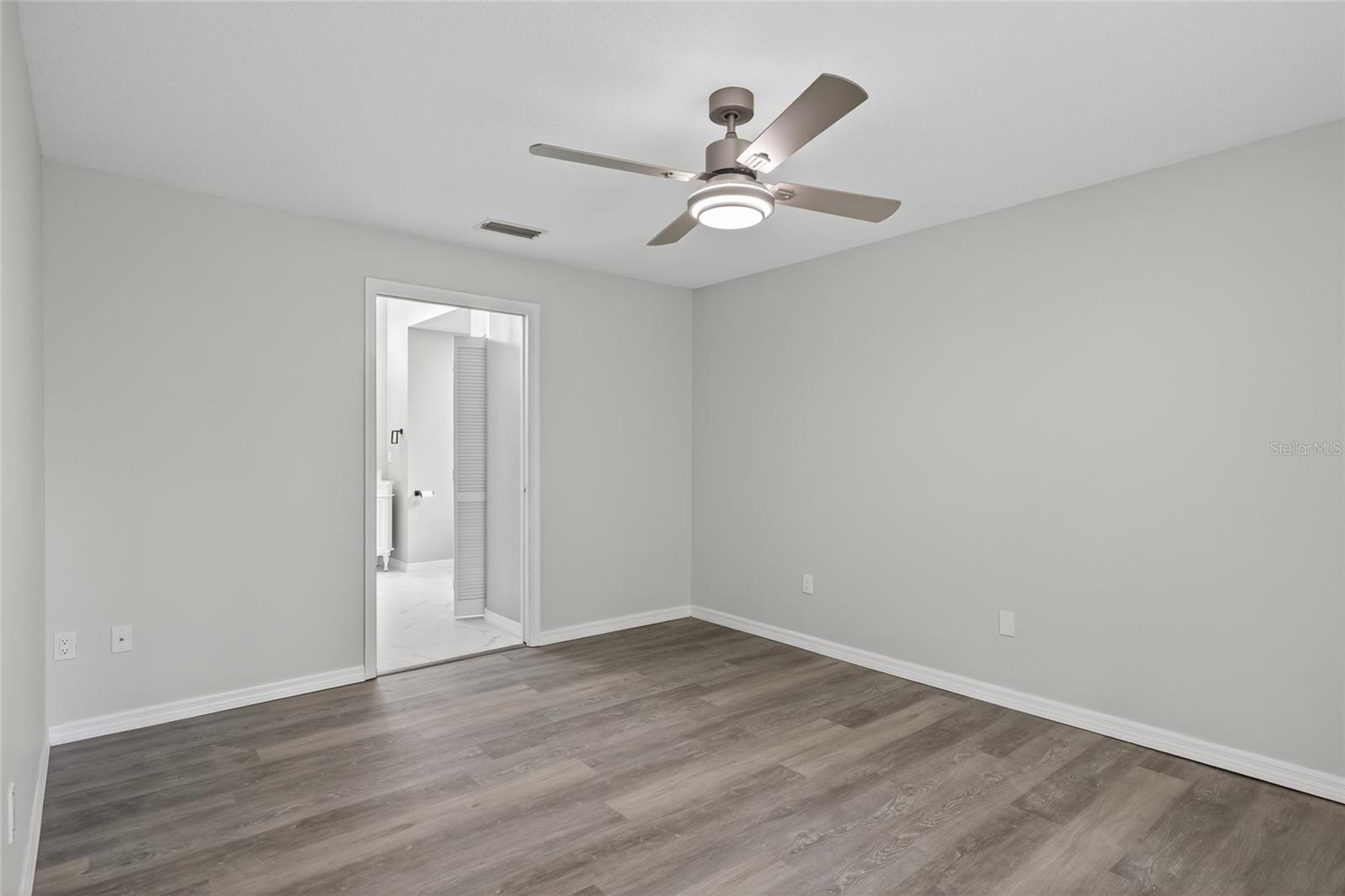 Image 14 of 27 For 57 Parkway Drive