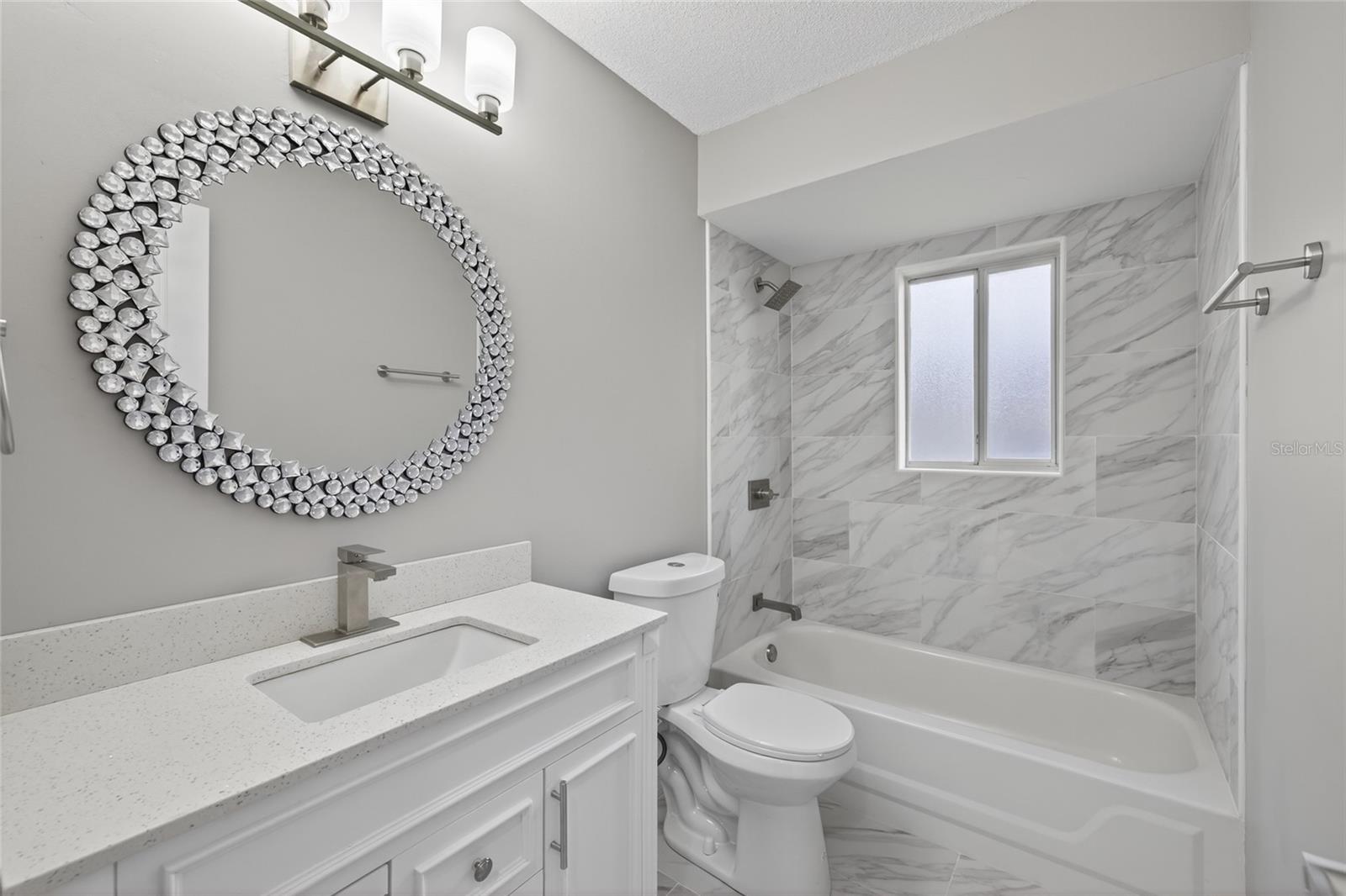 Image 19 of 27 For 57 Parkway Drive