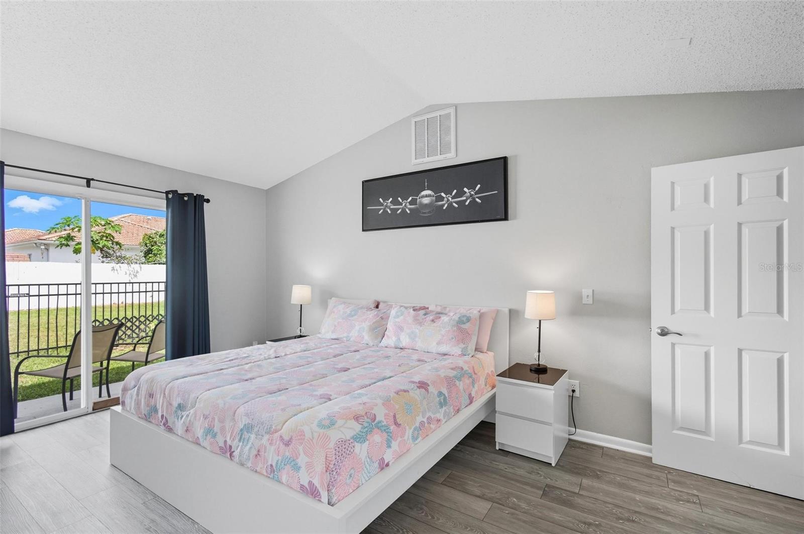 Image 24 of 62 For 53 Cochise Court