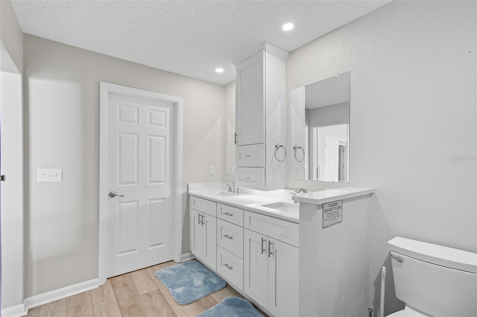 Image 29 of 62 For 53 Cochise Court