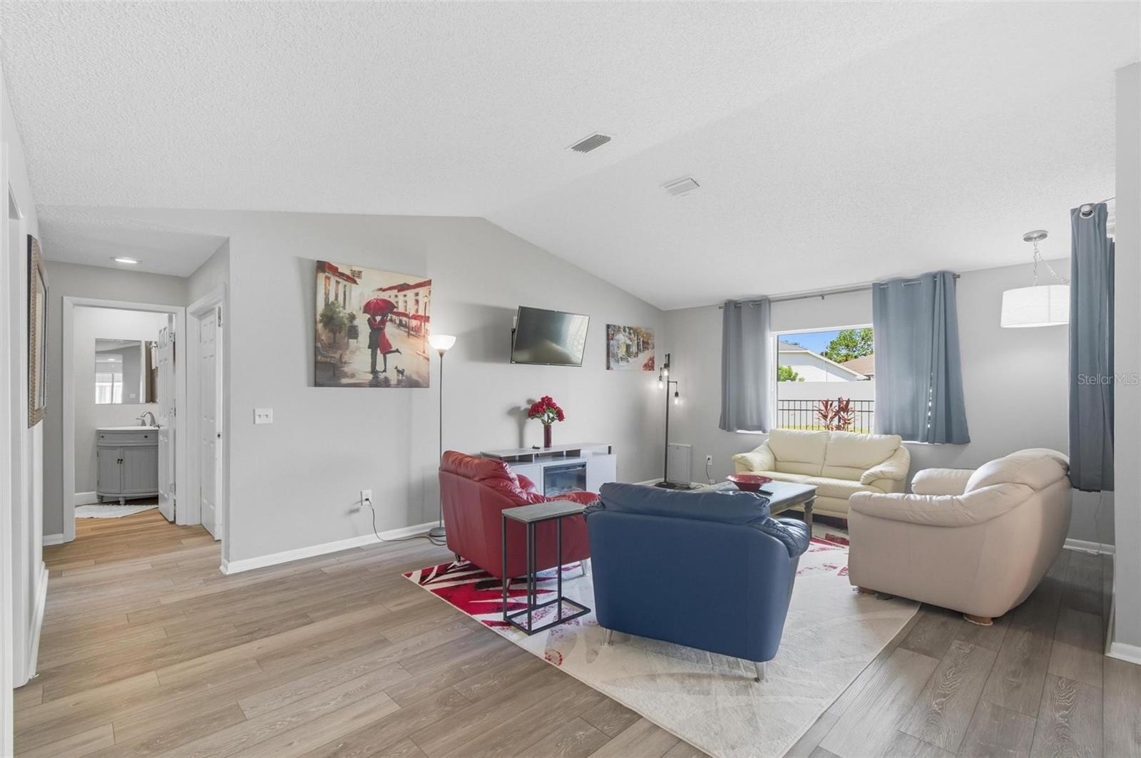 Image 6 of 62 For 53 Cochise Court