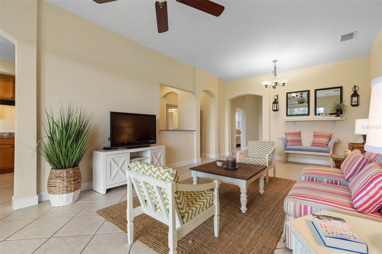Image 11 of 71 For 200 Riverfront Drive B303