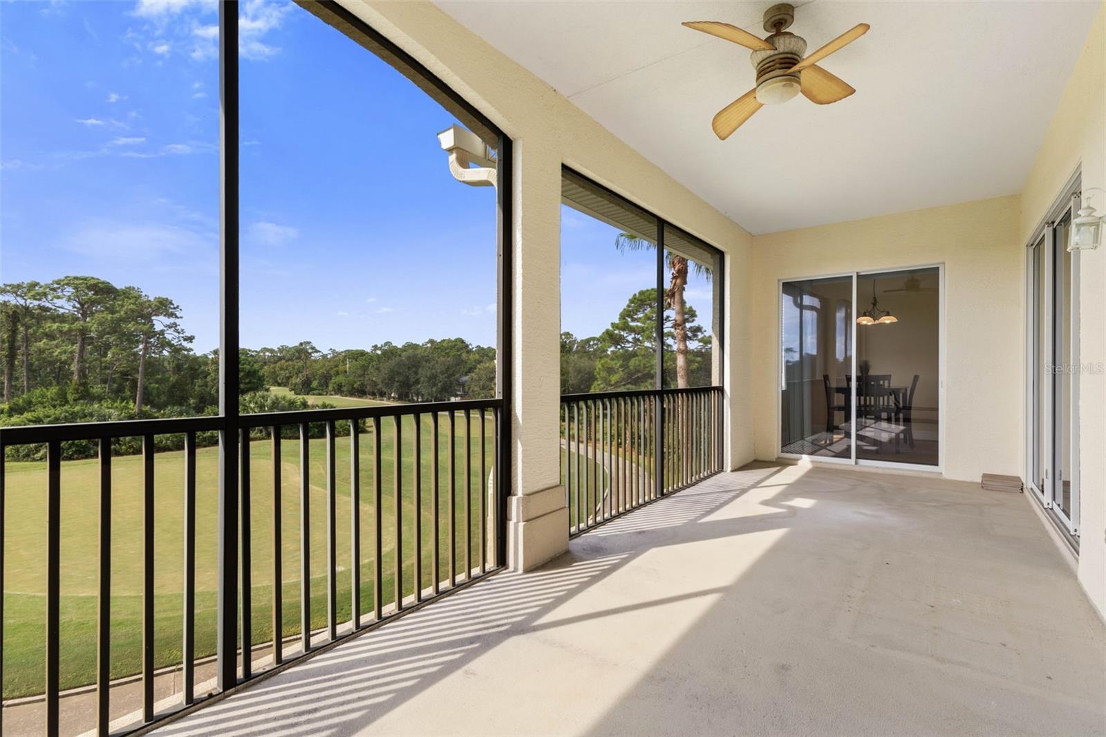 Image 21 of 71 For 200 Riverfront Drive B303