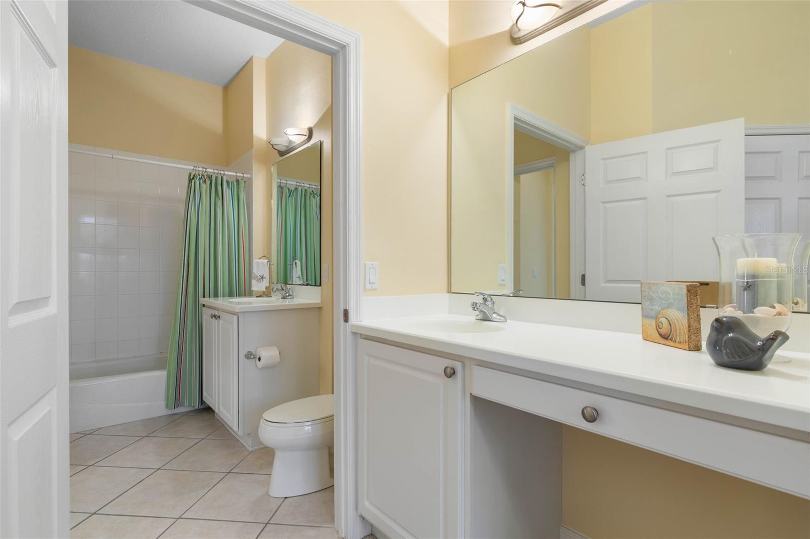 Image 36 of 71 For 200 Riverfront Drive B303
