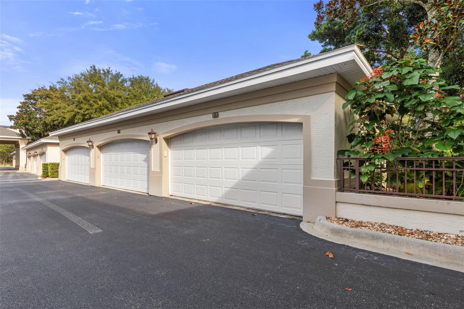 Image 42 of 71 For 200 Riverfront Drive B303