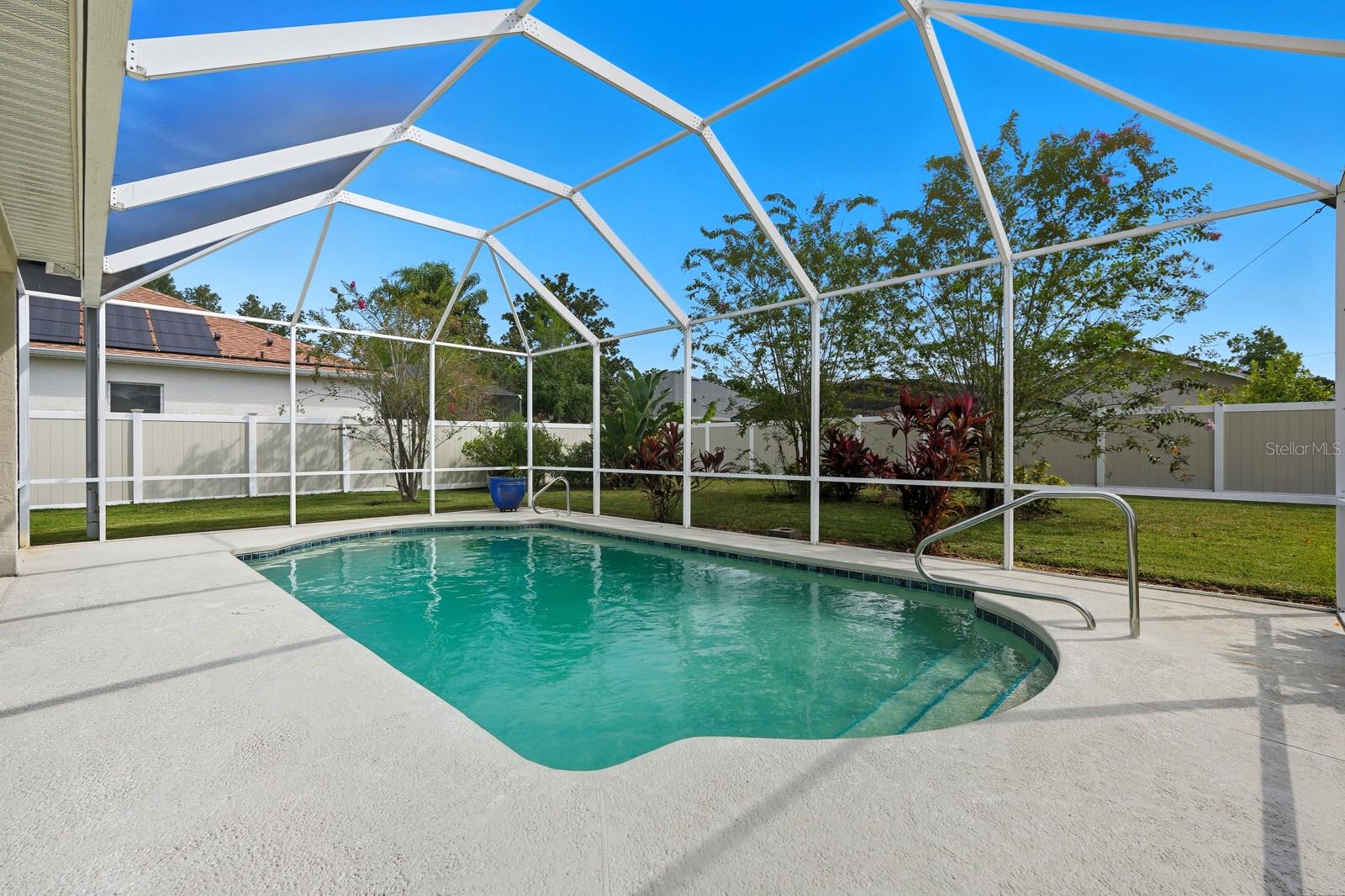 Image 17 of 46 For 20 Wood Center Lane