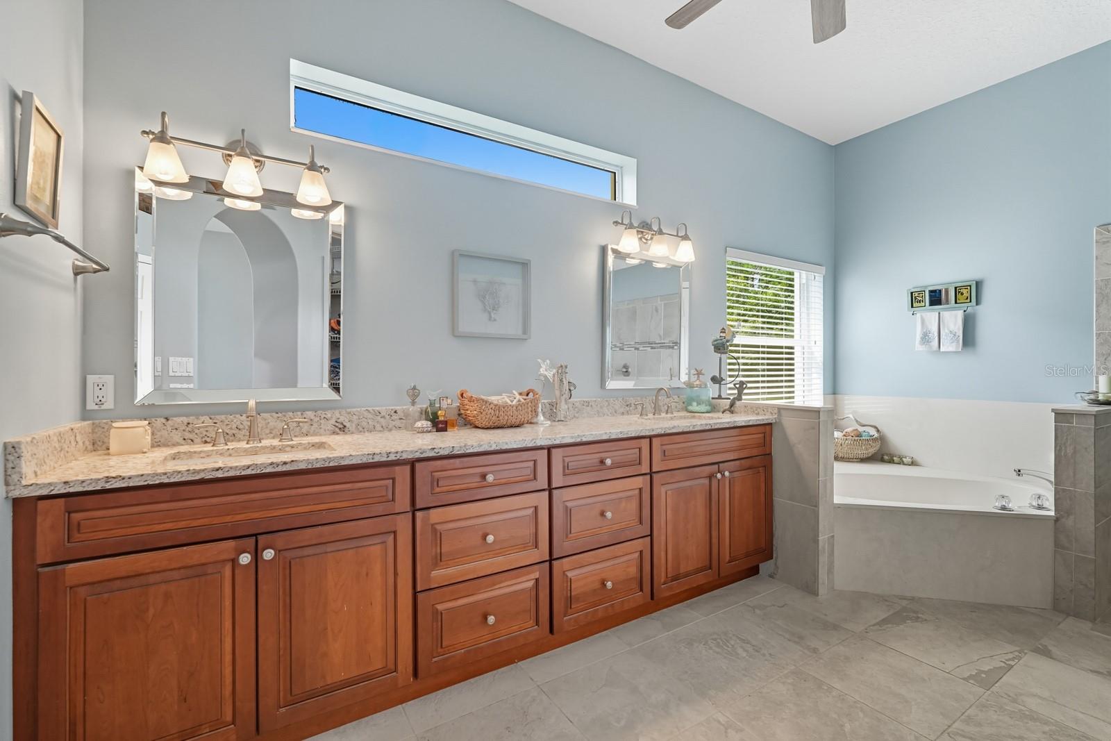 Image 31 of 46 For 20 Wood Center Lane