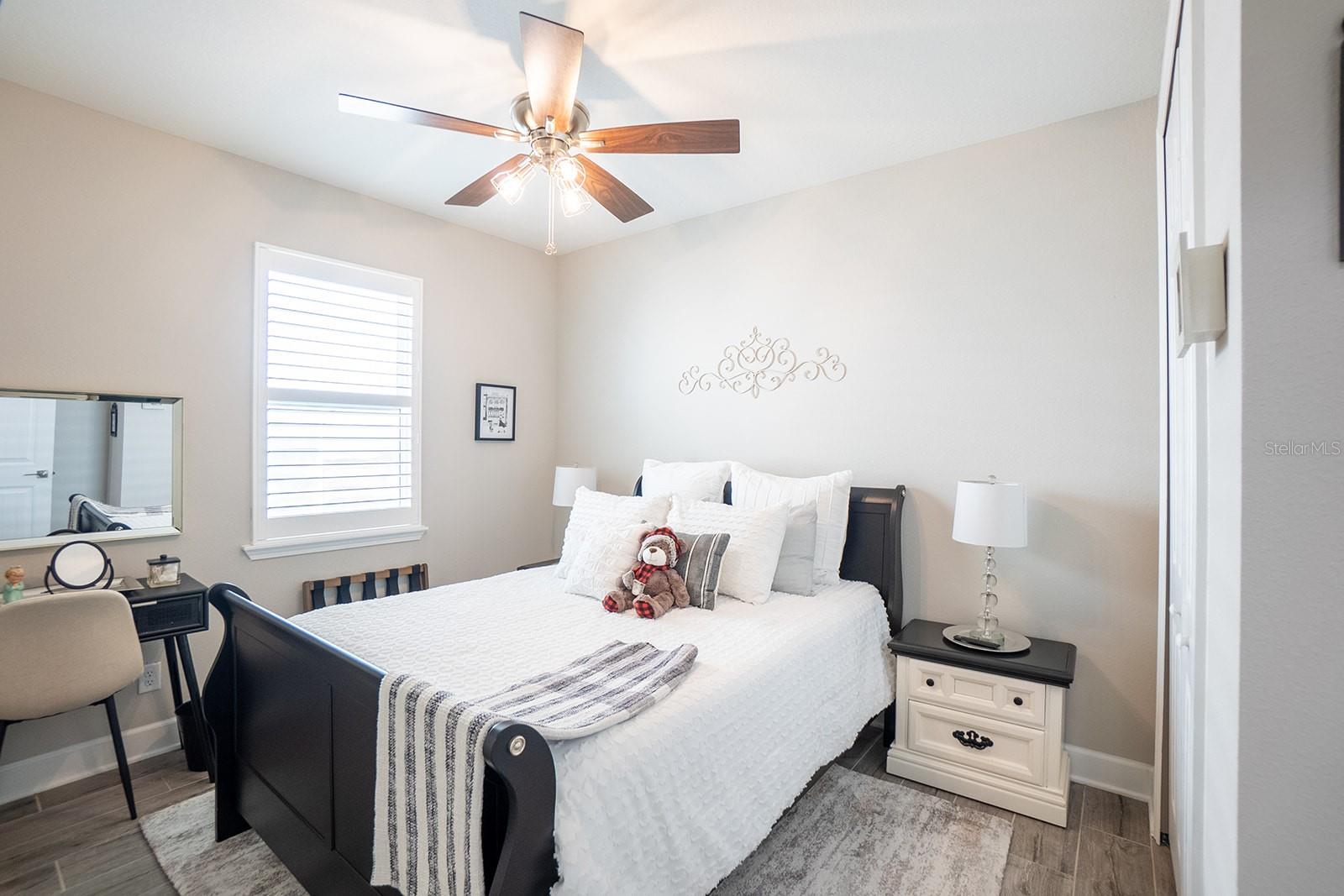 Image 22 of 42 For 9 Los Lagos Boulevard