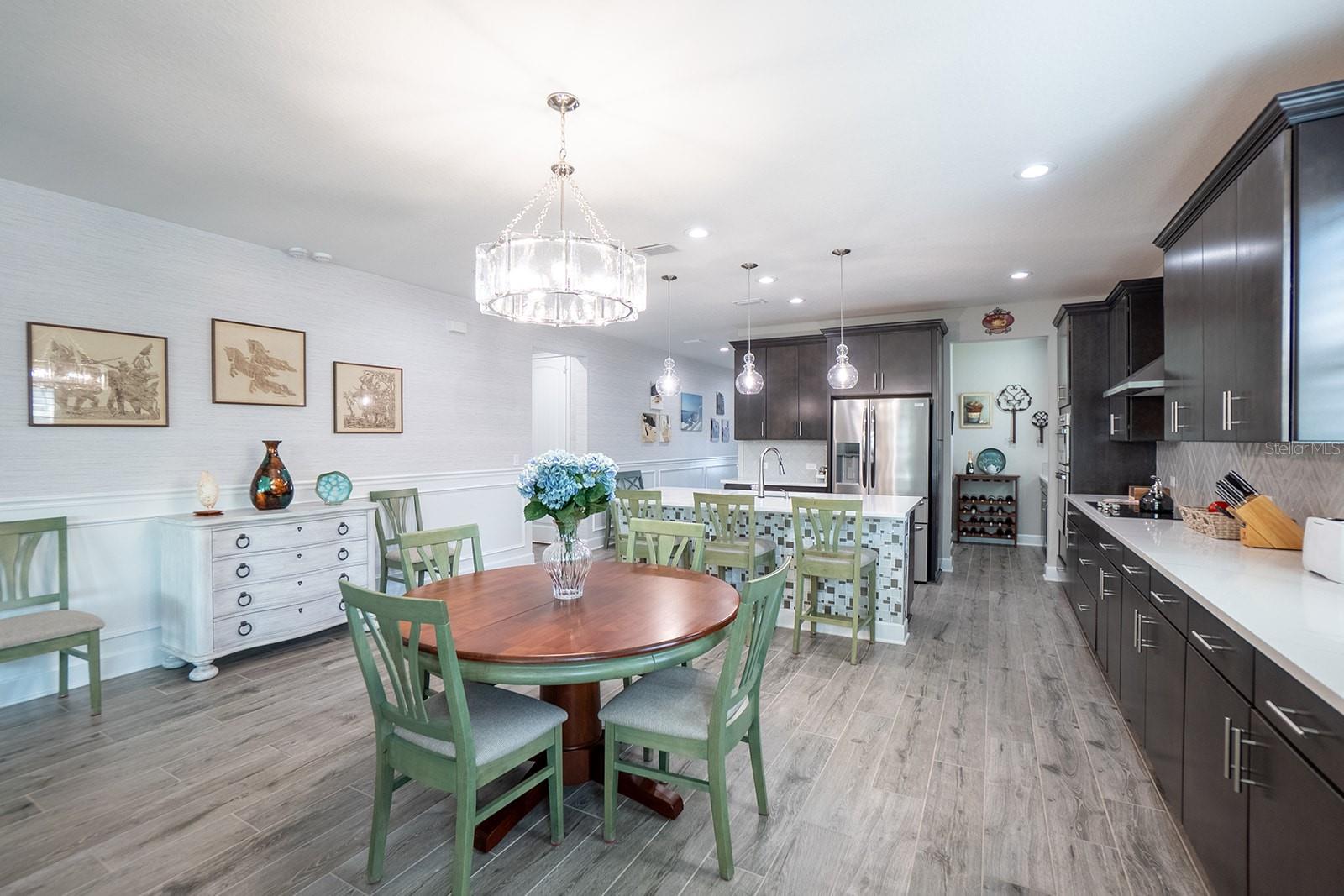 Image 30 of 42 For 9 Los Lagos Boulevard